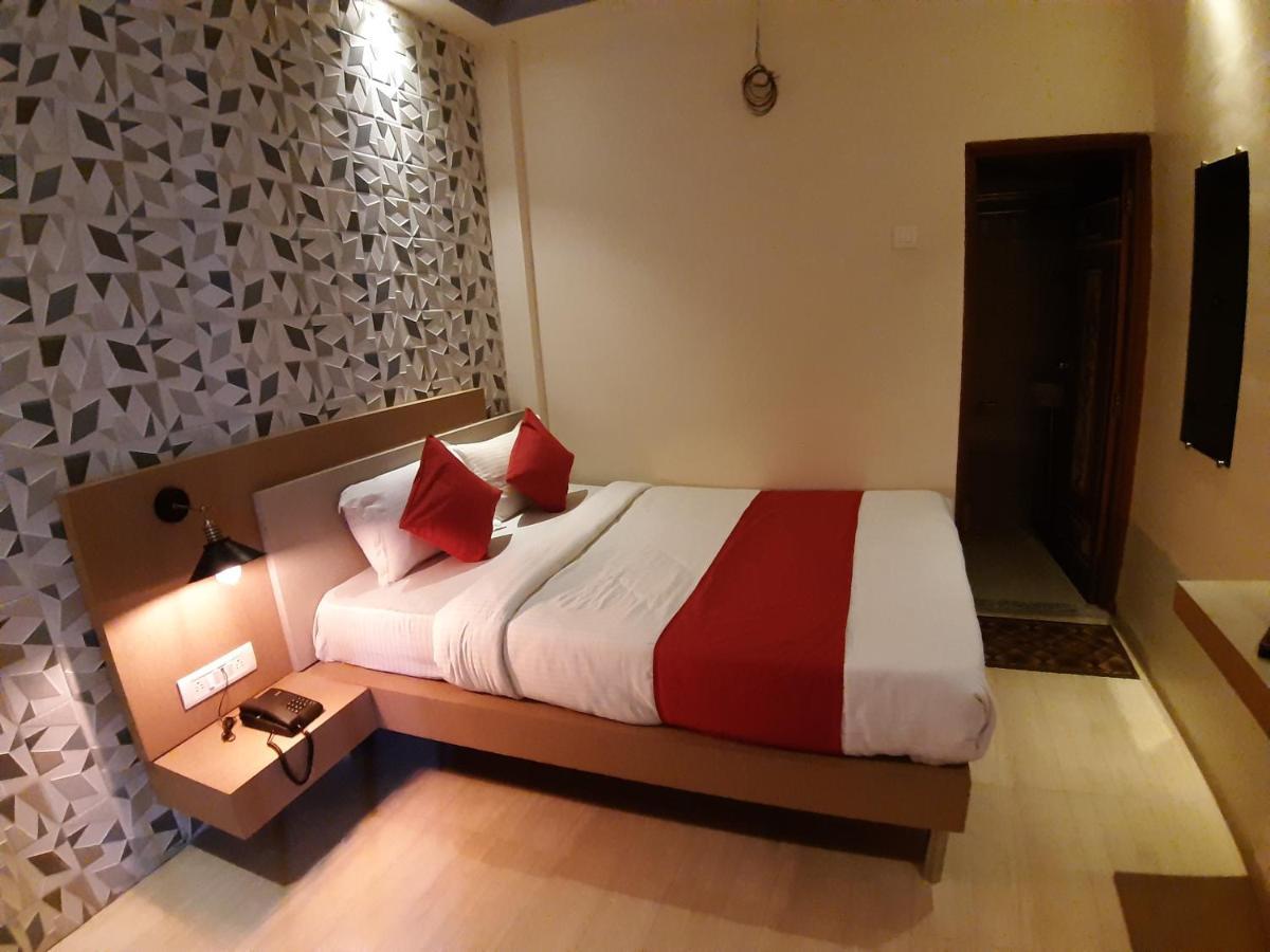 Hotel Great Annapurna Khuldabad Eksteriør billede